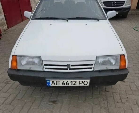 Белый ВАЗ 2109, объемом двигателя 1.5 л и пробегом 170 тыс. км за 1200 $, фото 1 на Automoto.ua