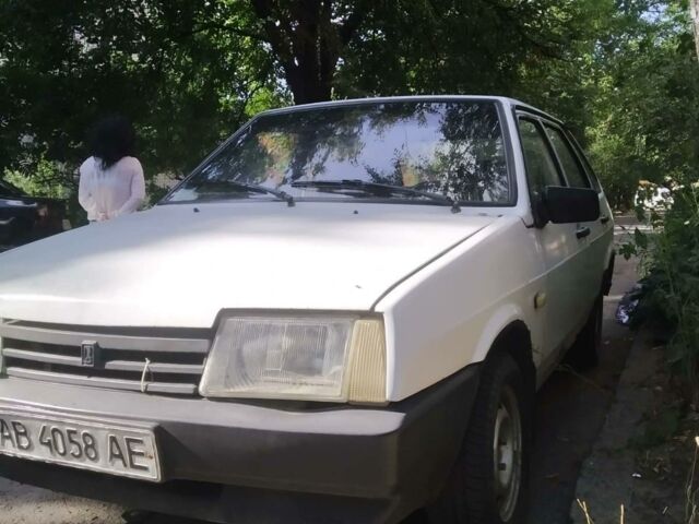 Белый ВАЗ 2109, объемом двигателя 1.1 л и пробегом 50 тыс. км за 700 $, фото 1 на Automoto.ua