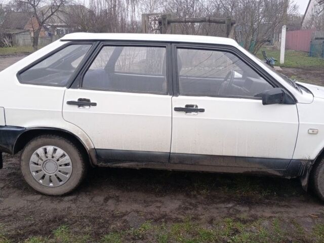 Белый ВАЗ 2109, объемом двигателя 1.3 л и пробегом 230 тыс. км за 1500 $, фото 1 на Automoto.ua