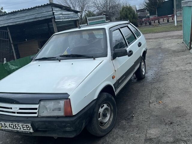Белый ВАЗ 2109, объемом двигателя 1.5 л и пробегом 100 тыс. км за 650 $, фото 1 на Automoto.ua