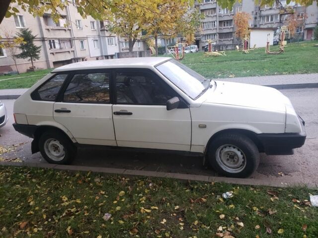 Білий ВАЗ 2109, об'ємом двигуна 0 л та пробігом 111 тис. км за 599 $, фото 1 на Automoto.ua