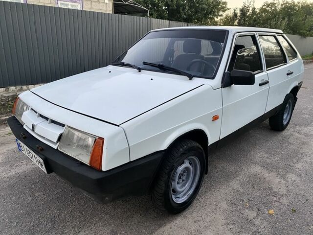 Белый ВАЗ 2109, объемом двигателя 1.5 л и пробегом 194 тыс. км за 955 $, фото 1 на Automoto.ua