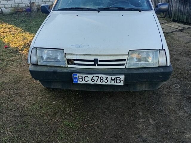 Білий ВАЗ 2109, об'ємом двигуна 1.3 л та пробігом 200 тис. км за 800 $, фото 1 на Automoto.ua