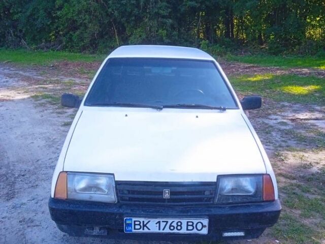 Білий ВАЗ 2109, об'ємом двигуна 1.5 л та пробігом 30 тис. км за 880 $, фото 1 на Automoto.ua