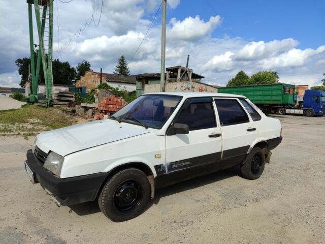 Білий ВАЗ 2109, об'ємом двигуна 1.5 л та пробігом 200 тис. км за 700 $, фото 1 на Automoto.ua