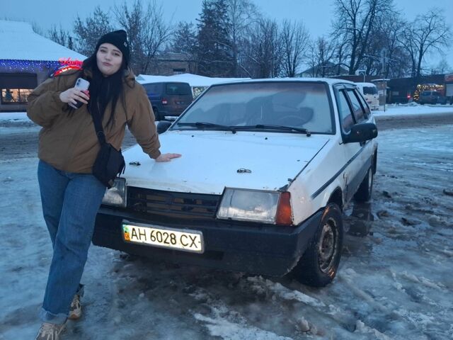Білий ВАЗ 2109, об'ємом двигуна 1.3 л та пробігом 300 тис. км за 832 $, фото 1 на Automoto.ua