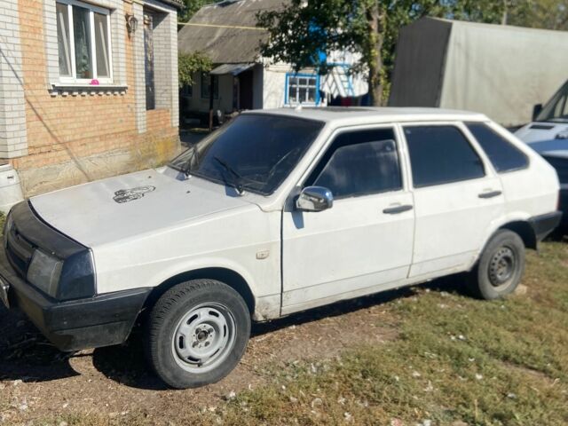 Белый ВАЗ 2109, объемом двигателя 1.5 л и пробегом 15 тыс. км за 550 $, фото 1 на Automoto.ua