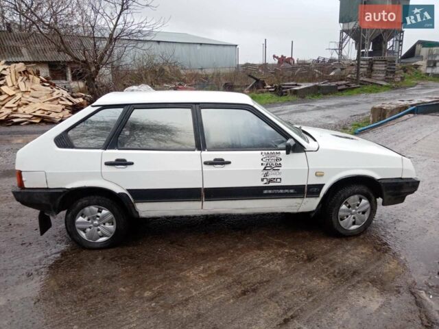 Білий ВАЗ 2109, об'ємом двигуна 1.5 л та пробігом 50 тис. км за 800 $, фото 1 на Automoto.ua