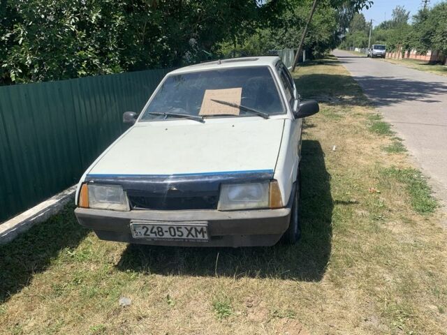 Белый ВАЗ 2109, объемом двигателя 1.3 л и пробегом 2 тыс. км за 561 $, фото 1 на Automoto.ua