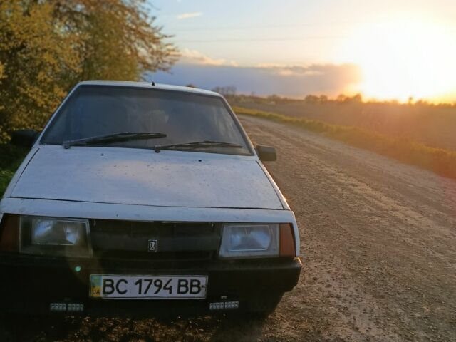 Белый ВАЗ 2109, объемом двигателя 1.3 л и пробегом 200 тыс. км за 314 $, фото 1 на Automoto.ua