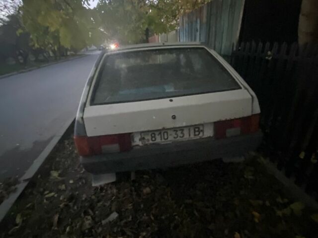 Белый ВАЗ 2109, объемом двигателя 1.3 л и пробегом 100 тыс. км за 500 $, фото 1 на Automoto.ua