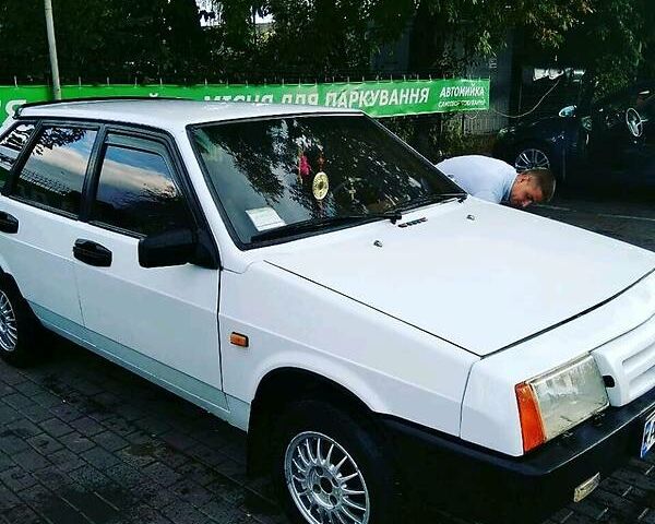 Білий ВАЗ 2109, об'ємом двигуна 1.5 л та пробігом 80 тис. км за 1650 $, фото 1 на Automoto.ua