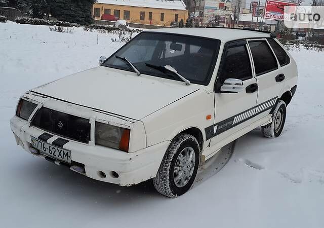 Белый ВАЗ 2109, объемом двигателя 1.3 л и пробегом 120 тыс. км за 1050 $, фото 1 на Automoto.ua