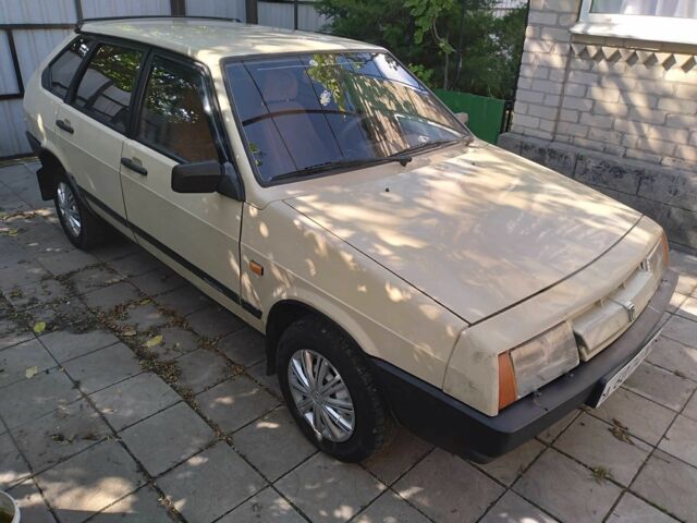 Бежевий ВАЗ 2109, об'ємом двигуна 1.3 л та пробігом 100 тис. км за 1000 $, фото 1 на Automoto.ua