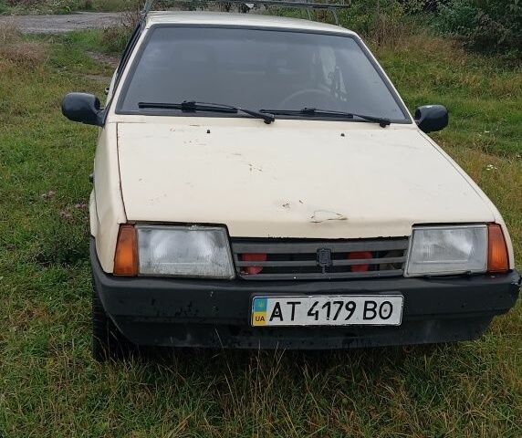 Бежевый ВАЗ 2109, объемом двигателя 1.3 л и пробегом 95 тыс. км за 700 $, фото 1 на Automoto.ua