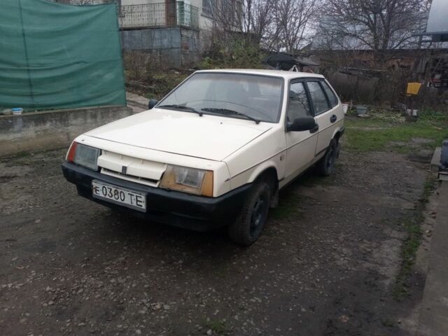 Бежевый ВАЗ 2109, объемом двигателя 1.3 л и пробегом 200 тыс. км за 450 $, фото 1 на Automoto.ua