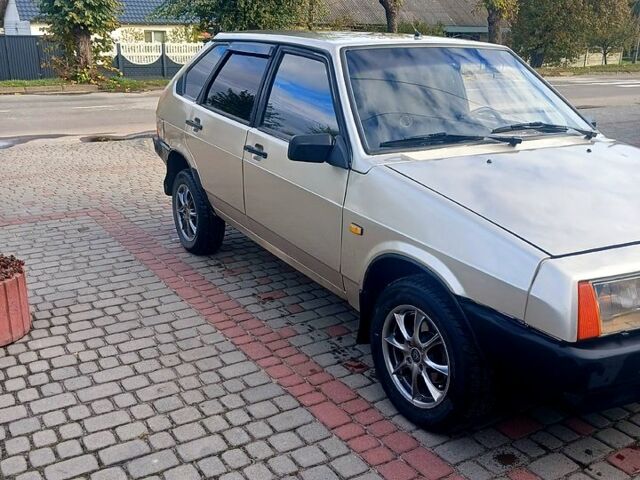 Бежевий ВАЗ 2109, об'ємом двигуна 1.3 л та пробігом 155 тис. км за 1550 $, фото 1 на Automoto.ua