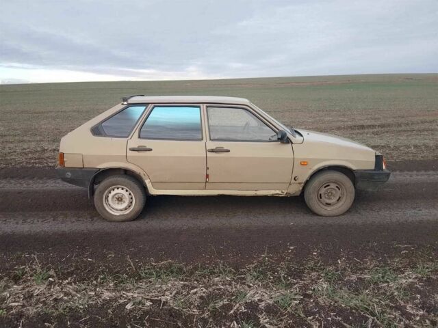 Бежевый ВАЗ 2109, объемом двигателя 1.3 л и пробегом 200 тыс. км за 672 $, фото 1 на Automoto.ua