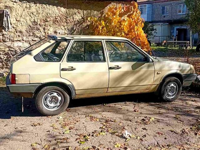 Бежевий ВАЗ 2109, об'ємом двигуна 1.5 л та пробігом 0 тис. км за 1200 $, фото 1 на Automoto.ua