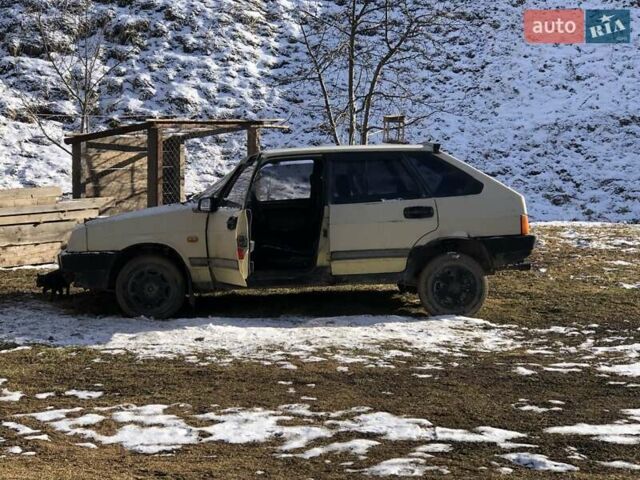 Бежевый ВАЗ 2109, объемом двигателя 1.2 л и пробегом 20 тыс. км за 300 $, фото 1 на Automoto.ua