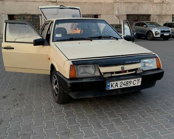 Бежевий ВАЗ 2109, об'ємом двигуна 1.5 л та пробігом 240 тис. км за 1500 $, фото 1 на Automoto.ua