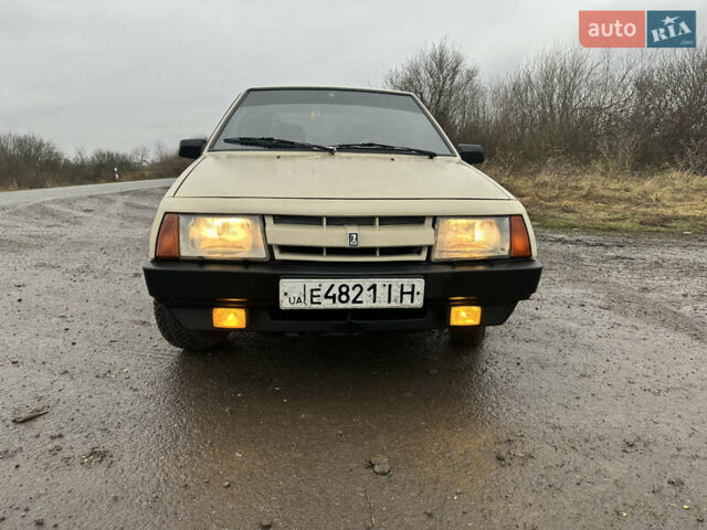 Бежевий ВАЗ 2109, об'ємом двигуна 1.3 л та пробігом 200 тис. км за 930 $, фото 1 на Automoto.ua