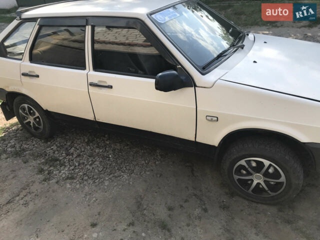 Бежевый ВАЗ 2109, объемом двигателя 1.3 л и пробегом 50 тыс. км за 1500 $, фото 1 на Automoto.ua
