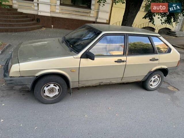 Бежевый ВАЗ 2109, объемом двигателя 1.5 л и пробегом 250 тыс. км за 1800 $, фото 1 на Automoto.ua