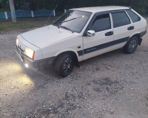 Бежевий ВАЗ 2109, об'ємом двигуна 1.5 л та пробігом 140 тис. км за 1400 $, фото 1 на Automoto.ua