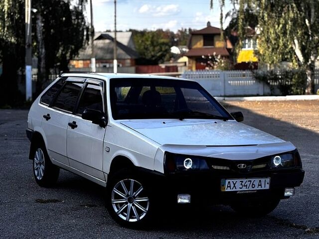 Бежевый ВАЗ 2109, объемом двигателя 1.3 л и пробегом 135 тыс. км за 1350 $, фото 1 на Automoto.ua