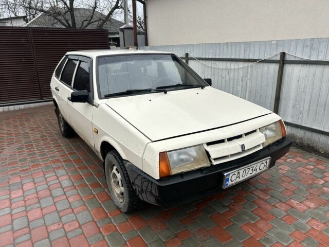 Бежевый ВАЗ 2109, объемом двигателя 1.3 л и пробегом 200 тыс. км за 900 $, фото 1 на Automoto.ua