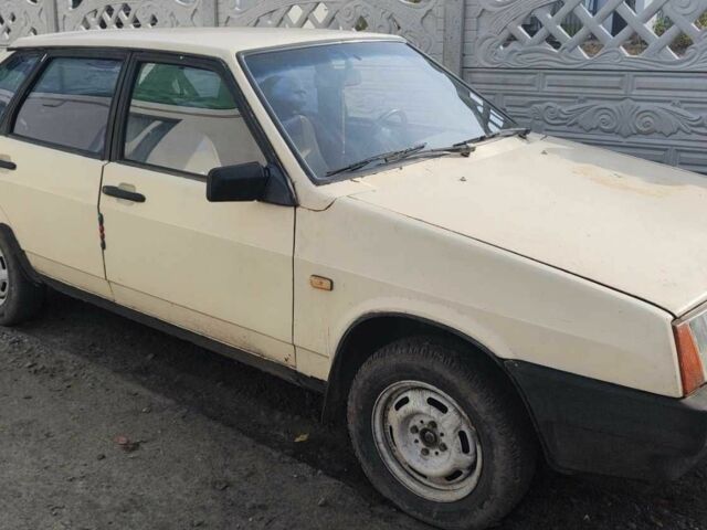Бежевий ВАЗ 2109, об'ємом двигуна 0 л та пробігом 300 тис. км за 438 $, фото 1 на Automoto.ua