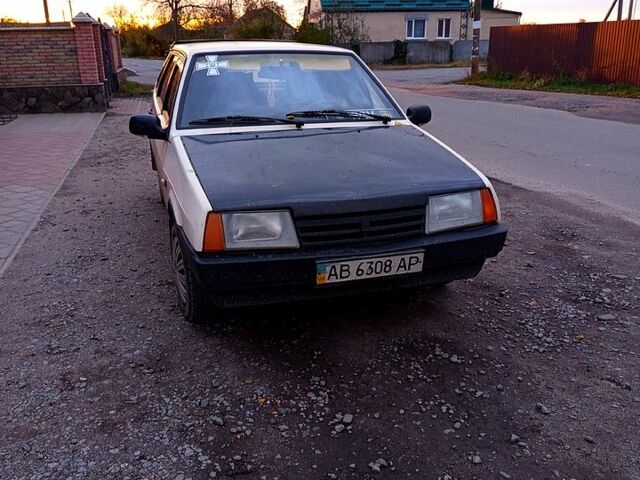 Бежевый ВАЗ 2109, объемом двигателя 1.5 л и пробегом 450 тыс. км за 1000 $, фото 1 на Automoto.ua