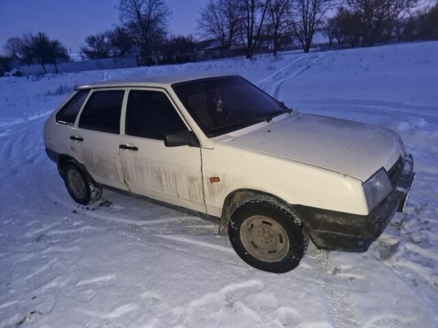 Бежевый ВАЗ 2109, объемом двигателя 1.5 л и пробегом 500 тыс. км за 900 $, фото 1 на Automoto.ua