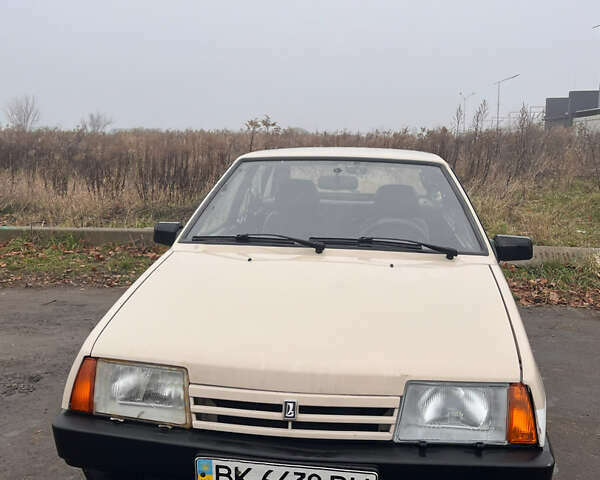 Бежевый ВАЗ 2109, объемом двигателя 1.5 л и пробегом 110 тыс. км за 1500 $, фото 1 на Automoto.ua