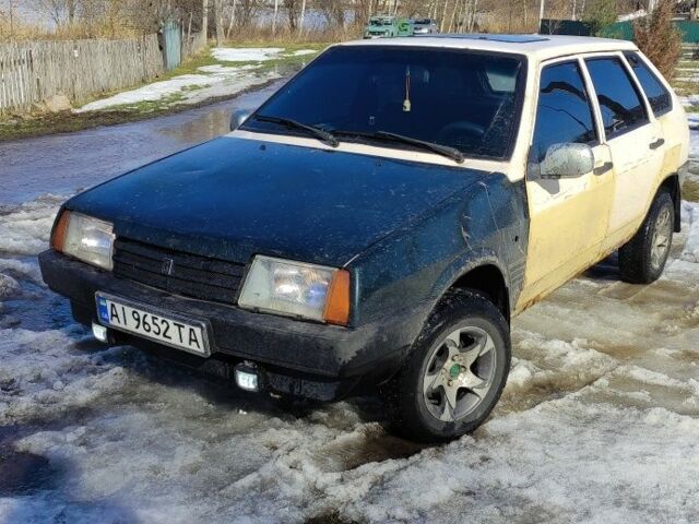 Бежевый ВАЗ 2109, объемом двигателя 1.5 л и пробегом 88 тыс. км за 500 $, фото 1 на Automoto.ua