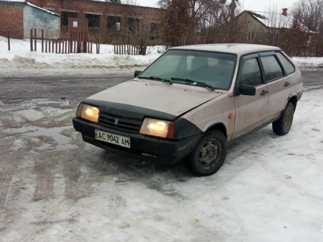 Бежевый ВАЗ 2109, объемом двигателя 1.5 л и пробегом 330 тыс. км за 295 $, фото 1 на Automoto.ua