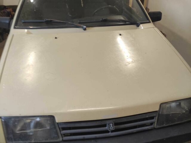 Бежевий ВАЗ 2109, об'ємом двигуна 1.6 л та пробігом 218 тис. км за 1400 $, фото 1 на Automoto.ua