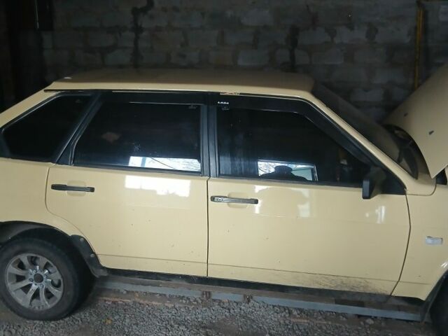 Бежевий ВАЗ 2109, об'ємом двигуна 1.3 л та пробігом 100 тис. км за 1183 $, фото 1 на Automoto.ua