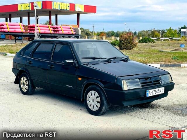 ВАЗ 2109 1989 в Новомосковске на Automoto.ua Черный ВАЗ 2109, объемом двигателя 1.5 л и пробегом 140 тыс. км за 999 $, фото 1 на Automoto.ua