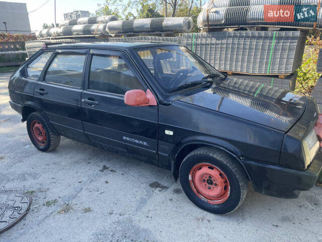 Черный ВАЗ 2109, объемом двигателя 1.5 л и пробегом 200 тыс. км за 800 $, фото 1 на Automoto.ua