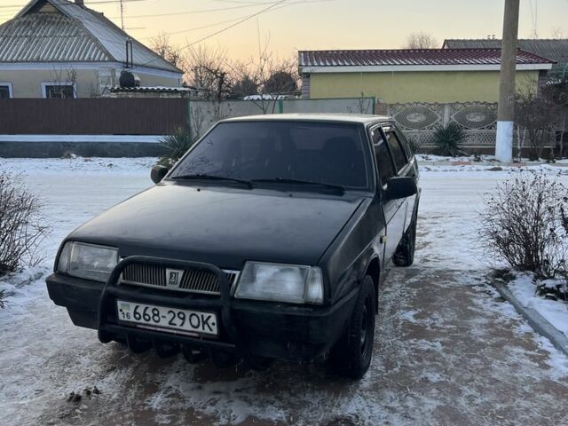 Черный ВАЗ 2109, объемом двигателя 0 л и пробегом 90 тыс. км за 650 $, фото 1 на Automoto.ua