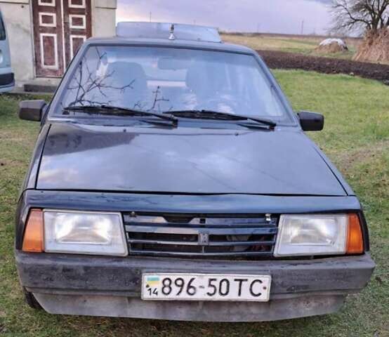 Черный ВАЗ 2109, объемом двигателя 1.5 л и пробегом 467 тыс. км за 500 $, фото 1 на Automoto.ua
