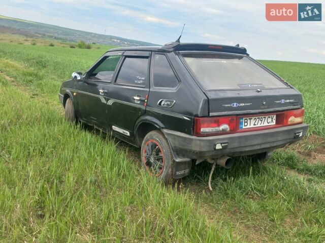 Черный ВАЗ 2109, объемом двигателя 1.3 л и пробегом 111 тыс. км за 650 $, фото 1 на Automoto.ua