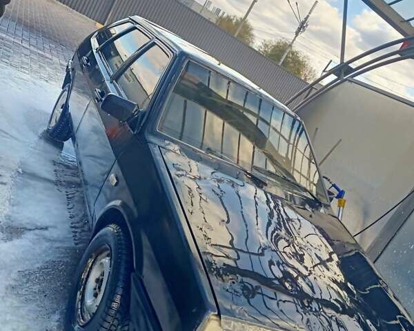 Черный ВАЗ 2109, объемом двигателя 1.5 л и пробегом 193 тыс. км за 650 $, фото 1 на Automoto.ua