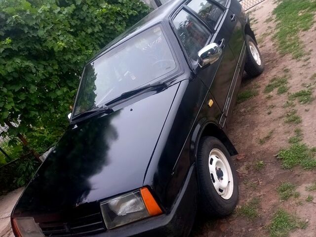 Чорний ВАЗ 2109, об'ємом двигуна 1.5 л та пробігом 120 тис. км за 900 $, фото 1 на Automoto.ua
