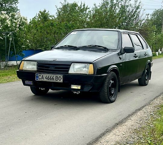 Черный ВАЗ 2109, объемом двигателя 1.5 л и пробегом 100 тыс. км за 560 $, фото 1 на Automoto.ua