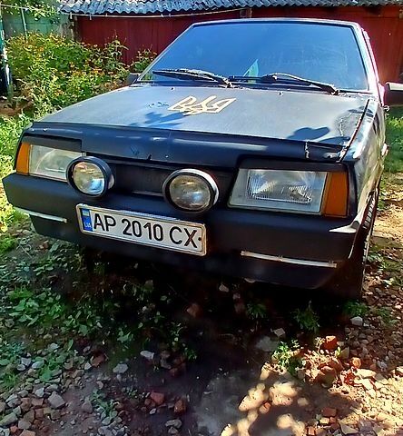 Черный ВАЗ 2109, объемом двигателя 1.3 л и пробегом 244 тыс. км за 500 $, фото 1 на Automoto.ua