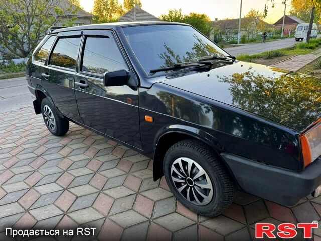 Черный ВАЗ 2109, объемом двигателя 1.5 л и пробегом 200 тыс. км за 2000 $, фото 1 на Automoto.ua