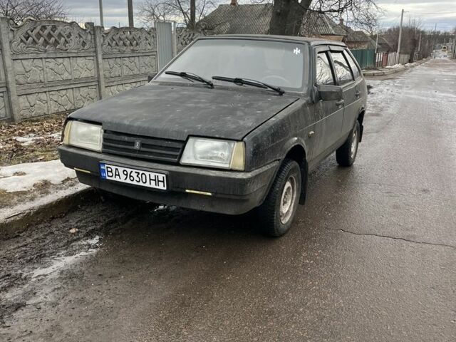 Черный ВАЗ 2109, объемом двигателя 1.5 л и пробегом 200 тыс. км за 526 $, фото 1 на Automoto.ua
